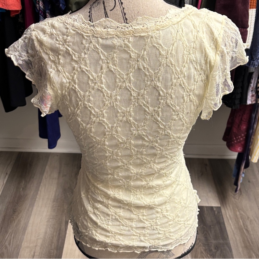 Rare Y2K Lace V-Neck Blouse - Picture 2 of 16
